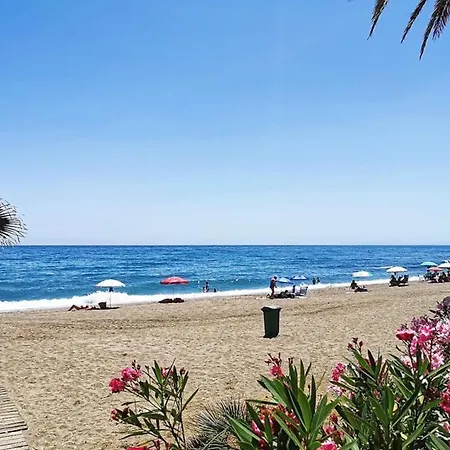 Apartment Downtown Next To The Sea