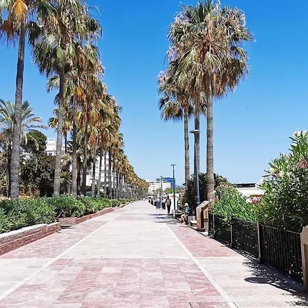 Downtown Next To The Sea *
